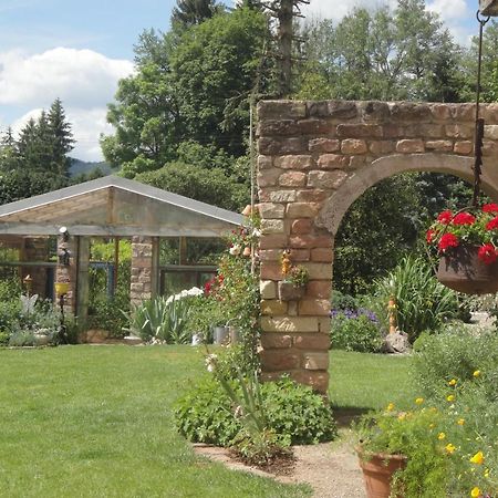 Bed and Breakfast Le Jardin Des Secrets La Voivre  Экстерьер фото