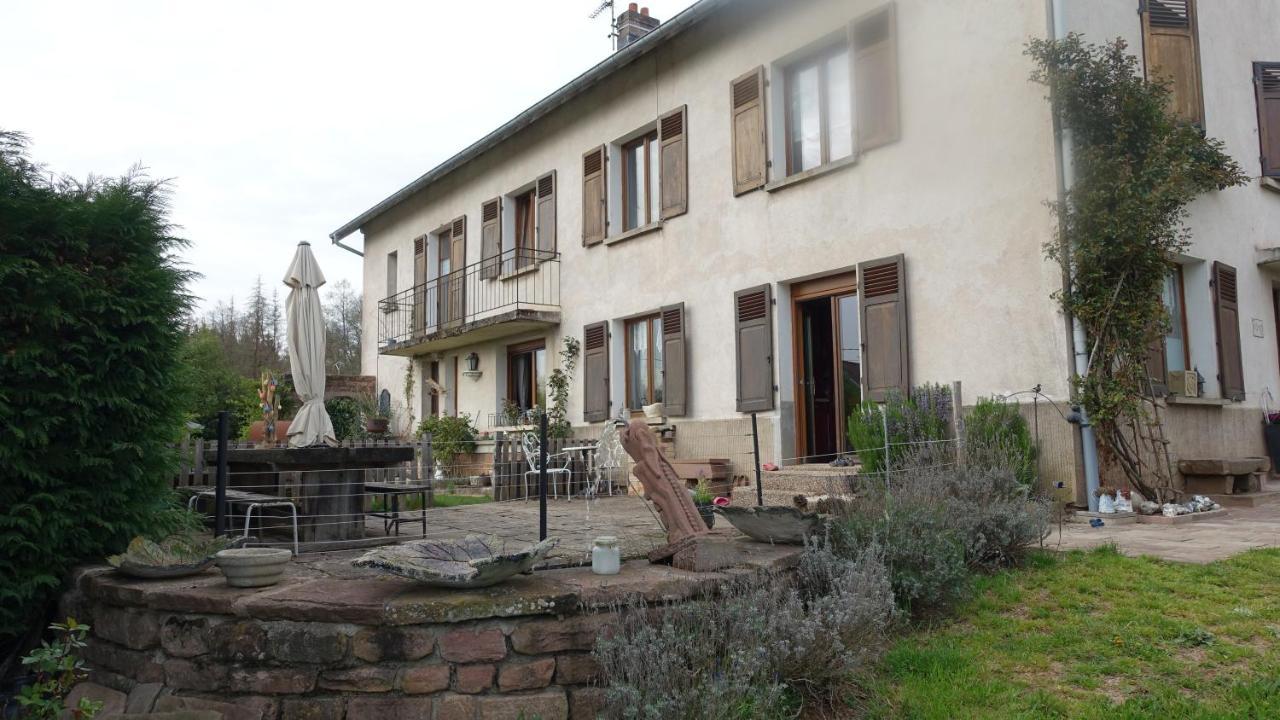 Bed and Breakfast Le Jardin Des Secrets La Voivre  Экстерьер фото